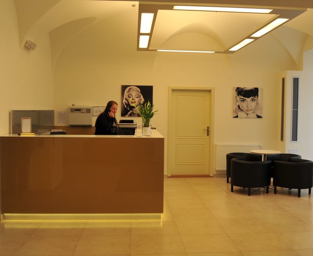 Hotel Malta カルロヴィ・ヴァリ エクステリア 写真