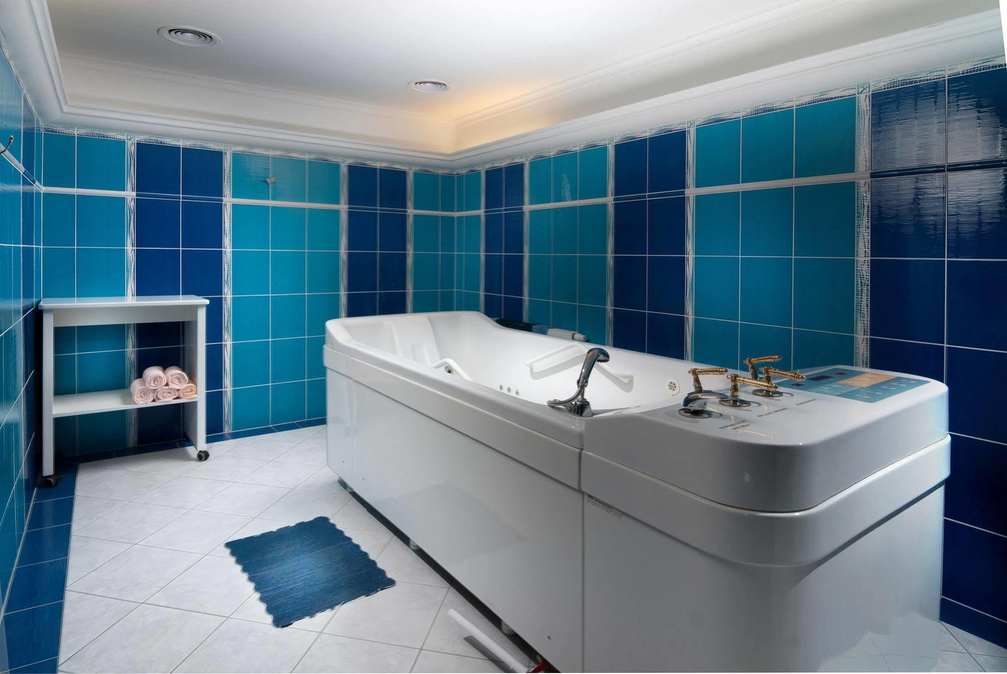 Hotel Malta カルロヴィ・ヴァリ エクステリア 写真